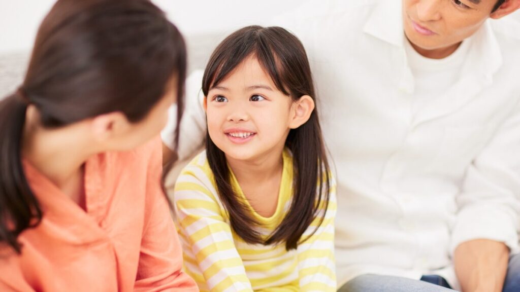 子どもの見え方について話す親子