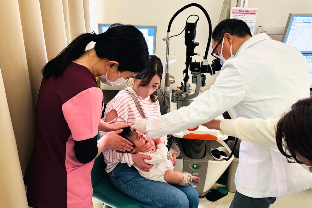 おおるり眼科クリニックの診療風景